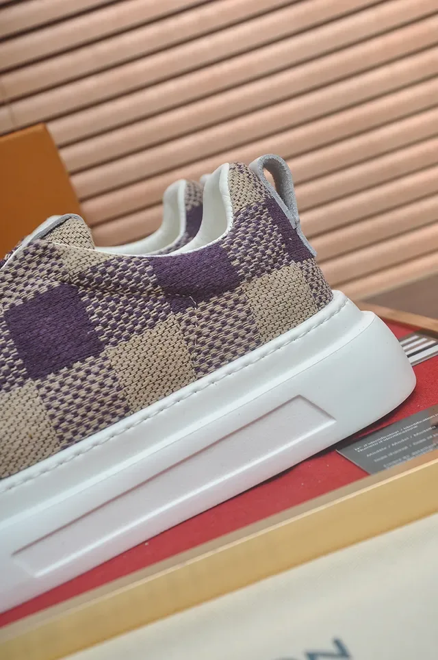 Louis Vuitton à carreaux slip-on lifestyle sneakers 2