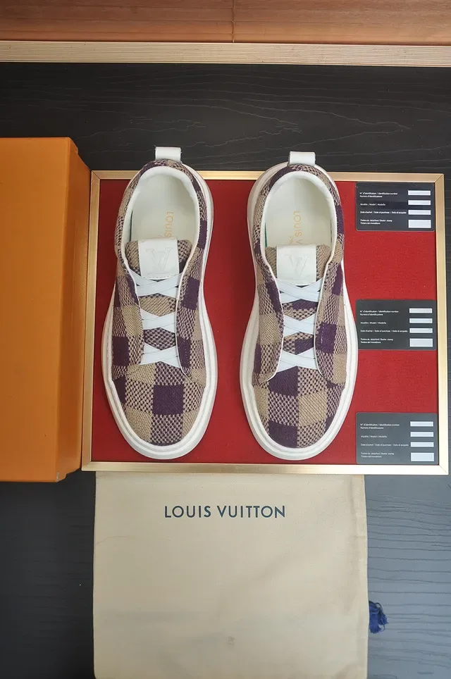 Louis Vuitton à carreaux slip-on lifestyle sneakers 5