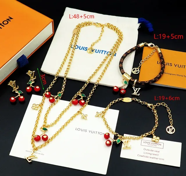 Louis Vuitton Cherry Charm Gold-Tone Enamel Bracelet 3