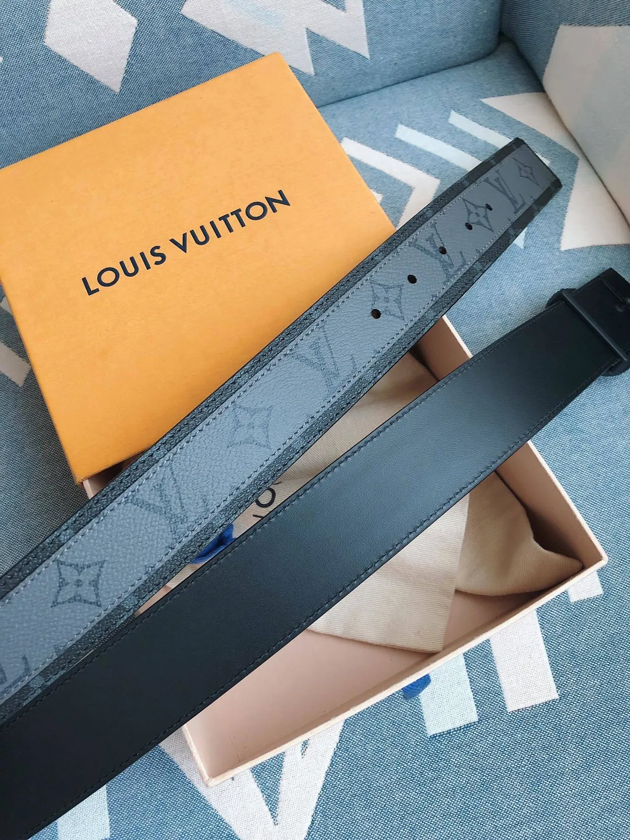 Louis Vuitton Circle LV Belt Dark Gray Monogram Leather Belt 2