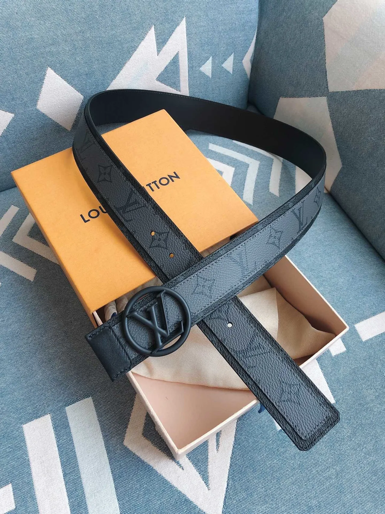 Louis Vuitton Circle LV Belt Dark Gray Monogram Leather Belt 3