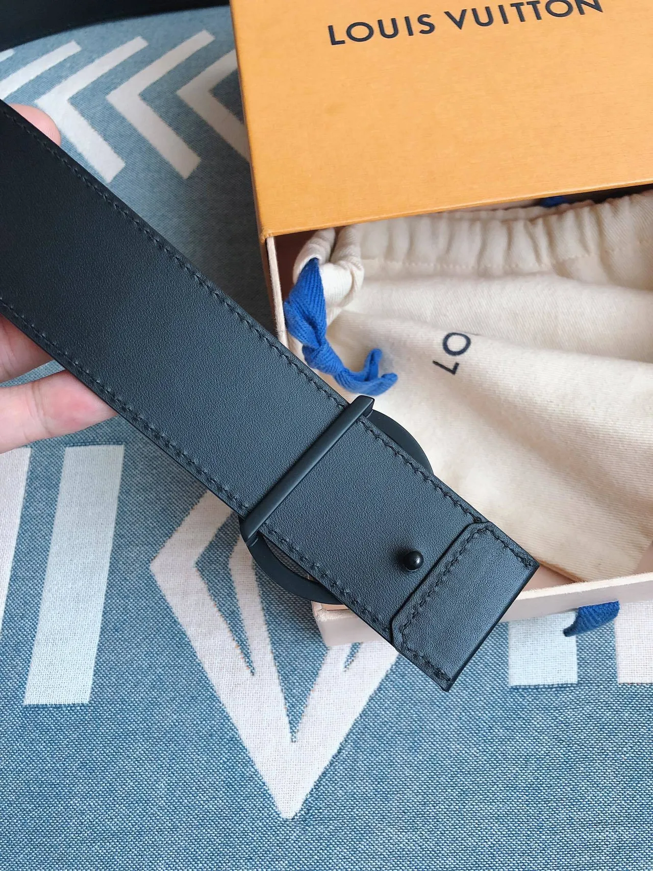 Louis Vuitton Circle LV Belt Dark Gray Monogram Leather Belt 7