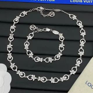 Louis Vuitton 花卉链接 银色透明图案 Pavé-Crystal 水晶镶嵌 项链
