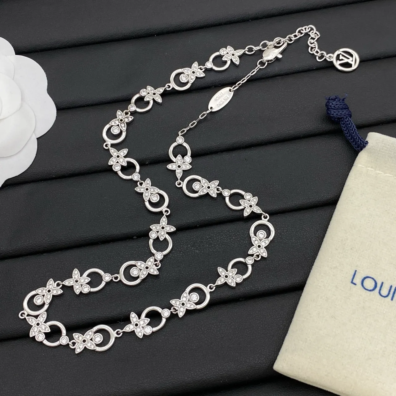 Louis Vuitton Floral Link Silver Transparent Motif Pavé-Crystal Embellished Necklace 6