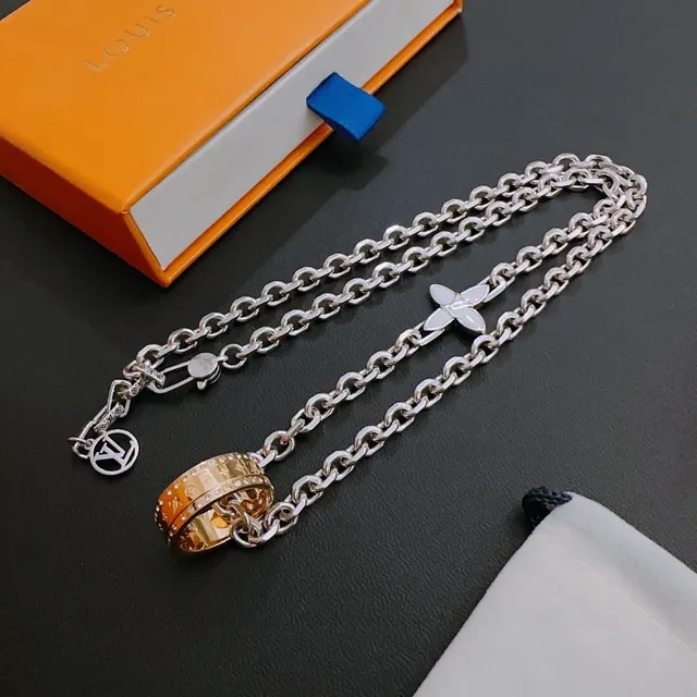 Louis Vuitton Flower Collection Silver Gold Curb Chain Four-Petal Pendant Necklace 9