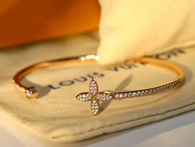 Louis Vuitton Flower Motif Pavé Diamond Gold Tone Bangle Bracelets 3