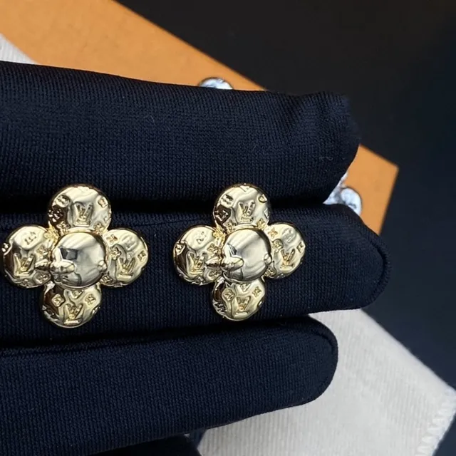 Louis Vuitton Flower Stud Gold Black Monogrammed Petals Earrings 3