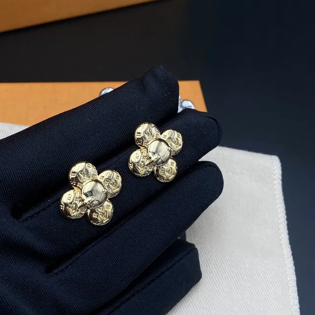 Louis Vuitton Flower Stud Gold Black Monogrammed Petals Earrings 7