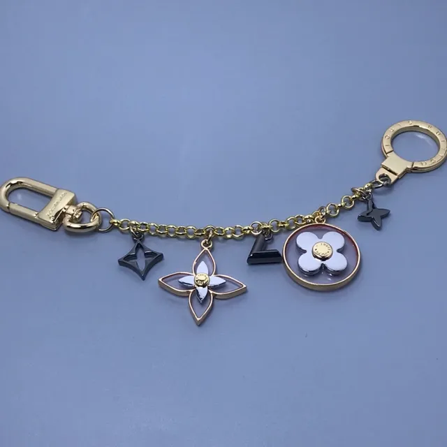 Louis Vuitton Gold Black Metal Chain Multi-Charm Pendant Assembly Jewelry 2