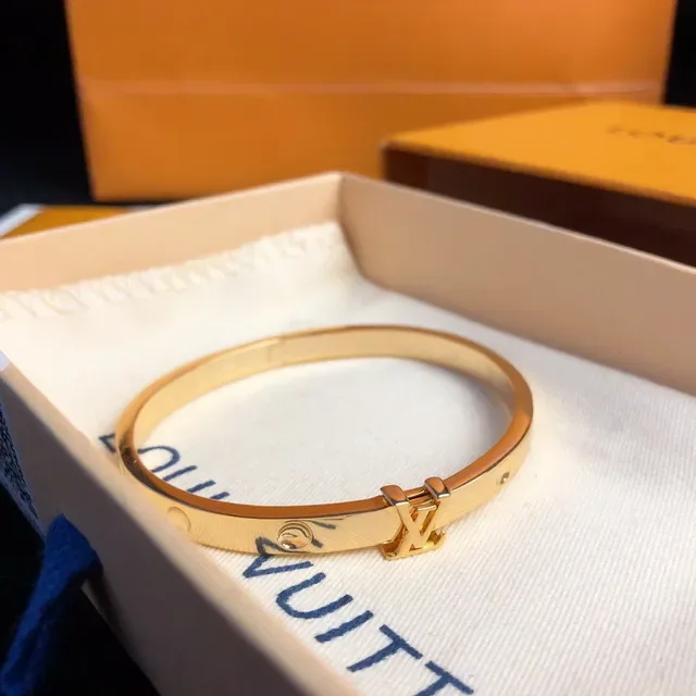 Louis Vuitton Gold Rigid Bangle Polished Bracelet 4