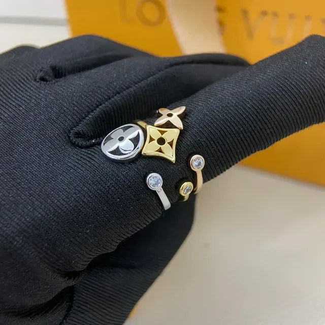 Louis Vuitton Anel Dourado e Prateado Multi-Banda Motivo Floral 3