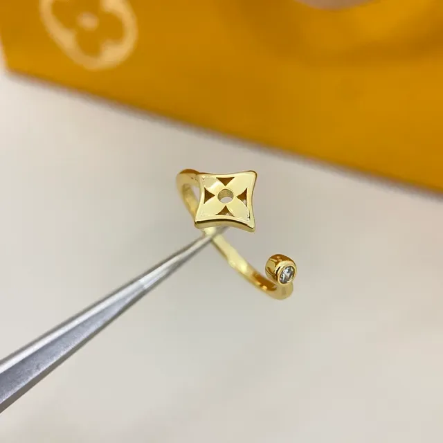 Louis Vuitton Anel Dourado e Prateado Multi-Banda Motivo Floral 8