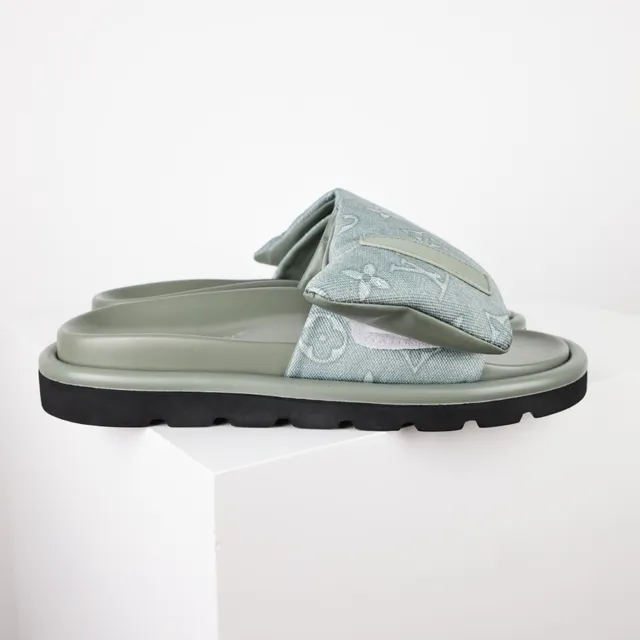 Louis Vuitton Green Black Monogrammed Canvas Strap Platform Sole Slippers 3