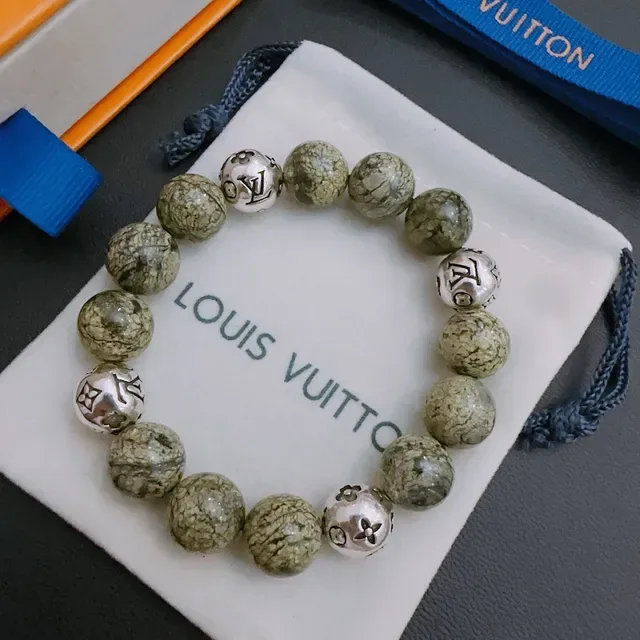 Louis Vuitton Green Silver Beaded Natural Stone Bracelet 5