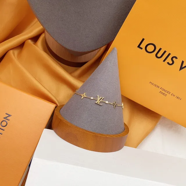 Louis Vuitton Idylle Blossom Gold Flower and Monogram Bracelet 6