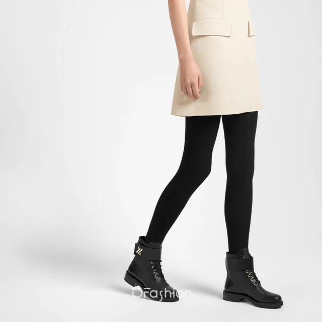 Louis Vuitton Le Cagole Botas de tobillo de cuero negro con correa envolvente 4