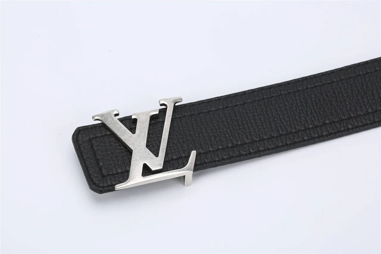Louis Vuitton LV Belt Black Textured Leather Belt 10