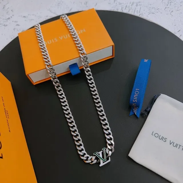 Louis Vuitton LV Chain Silver Green Curb Enamel Logo Charm Necklace 9