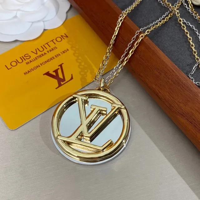 Louis Vuitton LV Circle Gold-Tone Interlocking Monogram Pendant Necklace 9