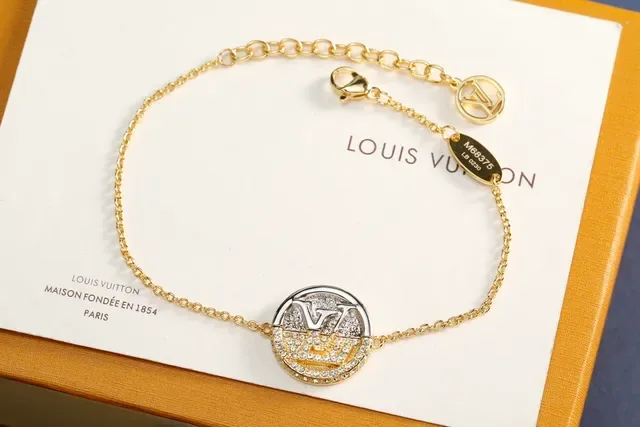 Louis Vuitton LV Circle Silver Gold Pavé-Set Crystal Circular Monogram Charm Bracelet 4