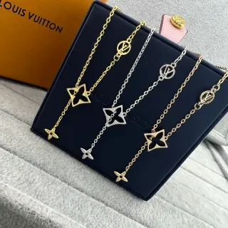 Collier Louis Vuitton LV Fleur Monogramme ton or et argent