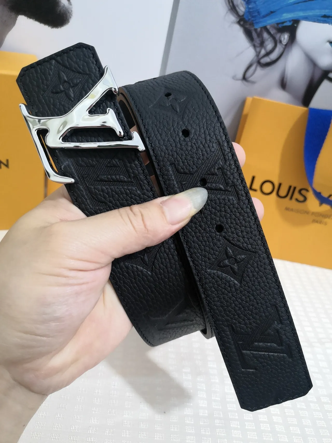 Louis Vuitton LV Initiales Black Pebbled Leather Belt 6