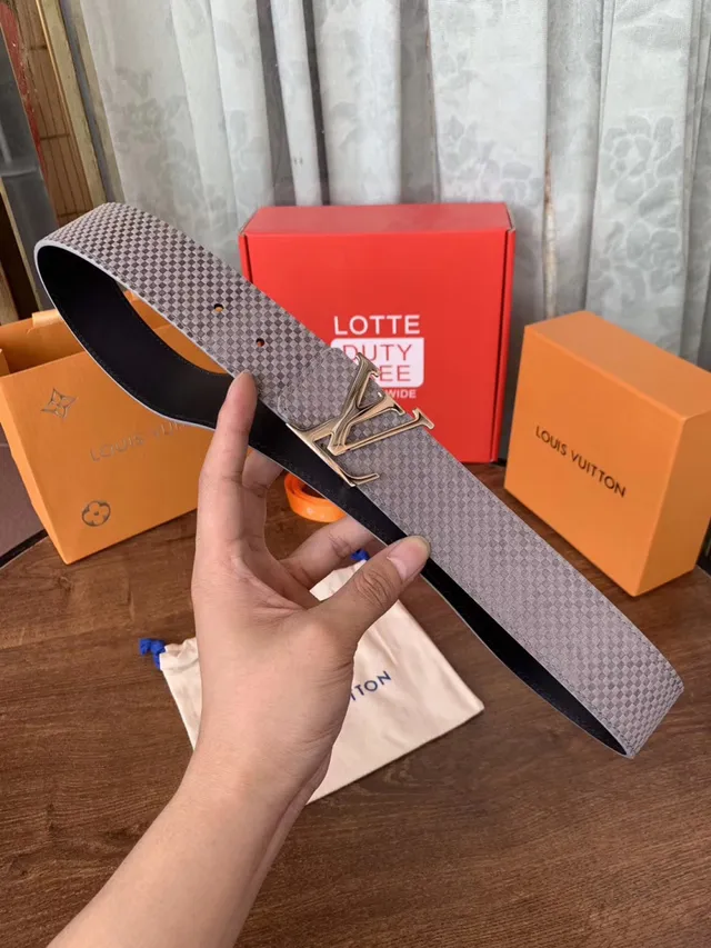 Louis Vuitton LV Initiales حزام جلد أسود منسوج 17