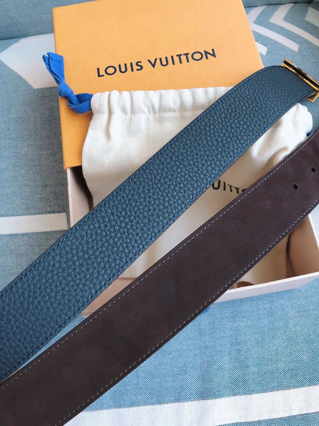 Louis Vuitton LV Initiales Blue Pebbled Leather Belt 2