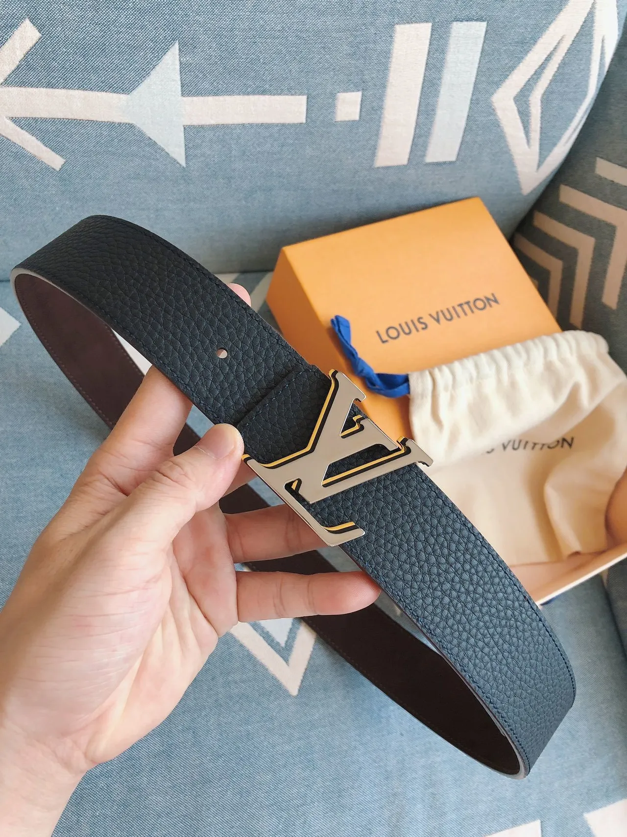 Louis Vuitton LV Initiales Blue Pebbled Leather Belt 5