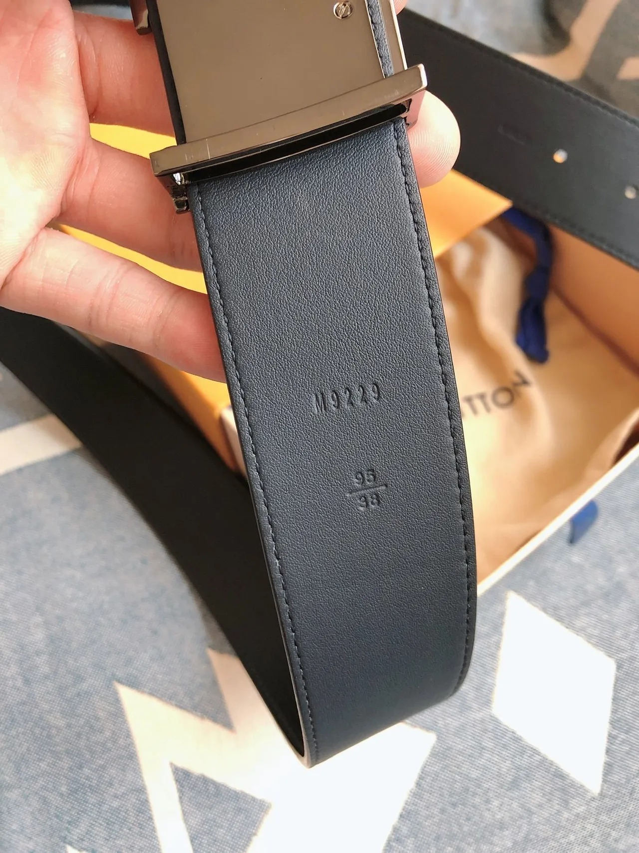 Louis Vuitton LV Initiales Blue Textured Leather Belt 6