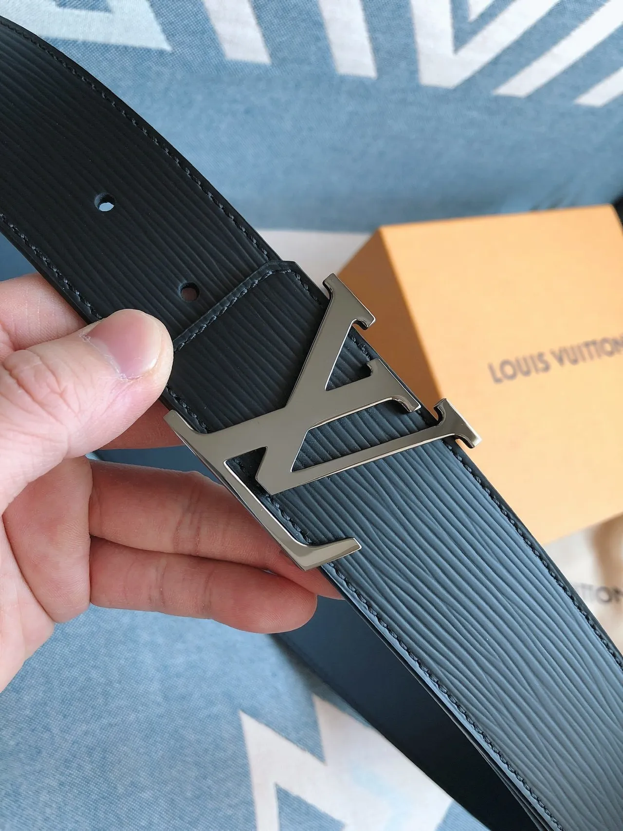 Louis Vuitton LV Initiales Blue Textured Leather Belt 9