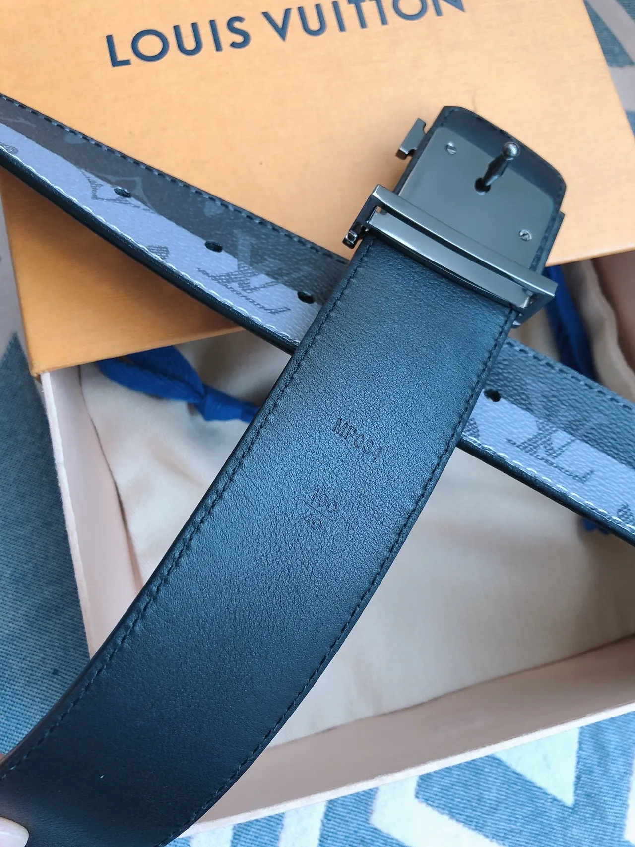 Louis Vuitton LV Initiales Reversible Monogram Leather Belt 6
