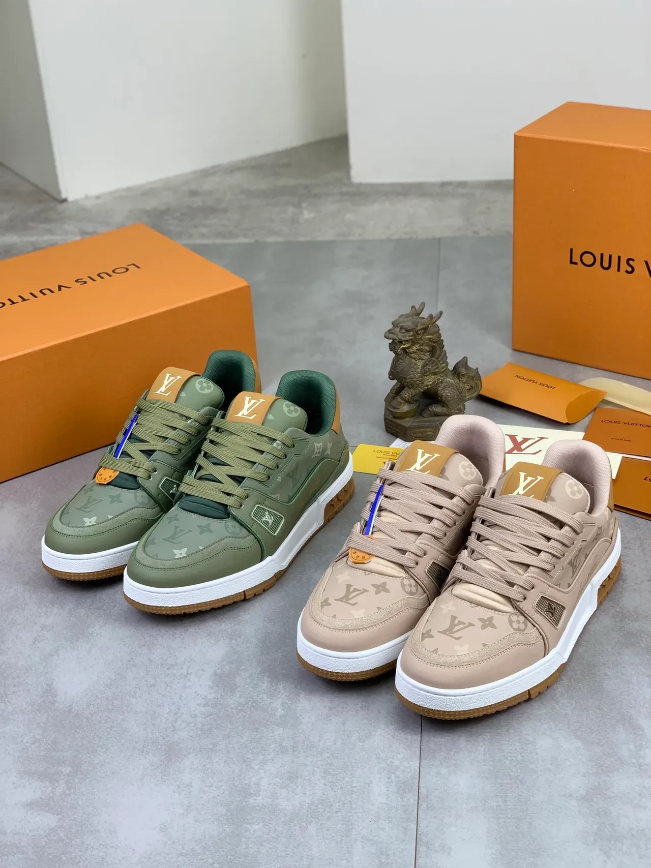 路易威登 LV Trainer 军绿色米色 印花上层叠层合成材料 生活方式运动鞋 2