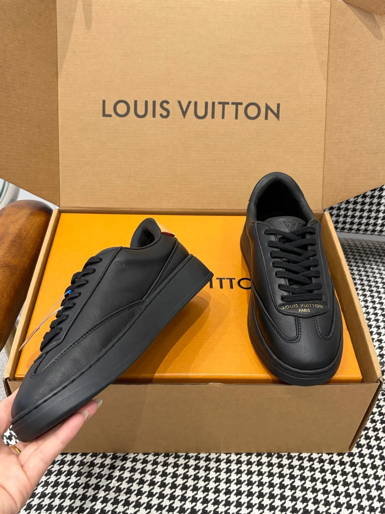 Louis Vuitton LV Trainer Black Beige Leather Upper Platform Sole Lifestyle Sneakers 6