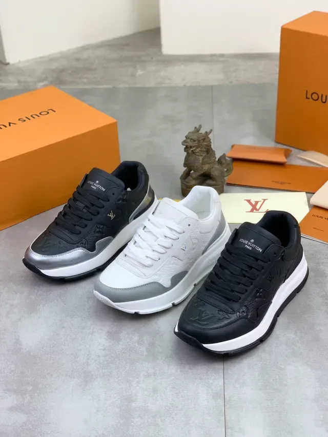 Louis Vuitton LV Trainer أحذية رياضية أسلوب حياة أسود فضية منقوشة مونوغرام جلد لمسات معدنية 2