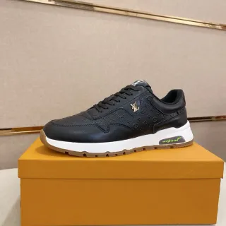 Louis Vuitton LV Trainer Negro Blanco Perforado Monograma Cuero Esculpido Suela Media Zapatillas Lifestyle