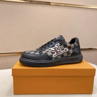 Louis Vuitton LV Trainer Damier Check Oversized Logo Zapatilla Lifestyle
