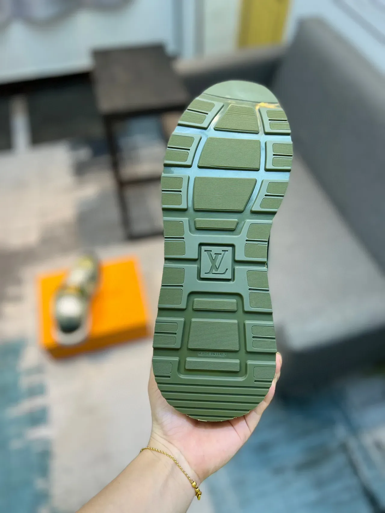 Louis Vuitton LV Trainer Vert Beige Multi-Material Maille et Daim Panneaux Chaussures Lifestyle 9