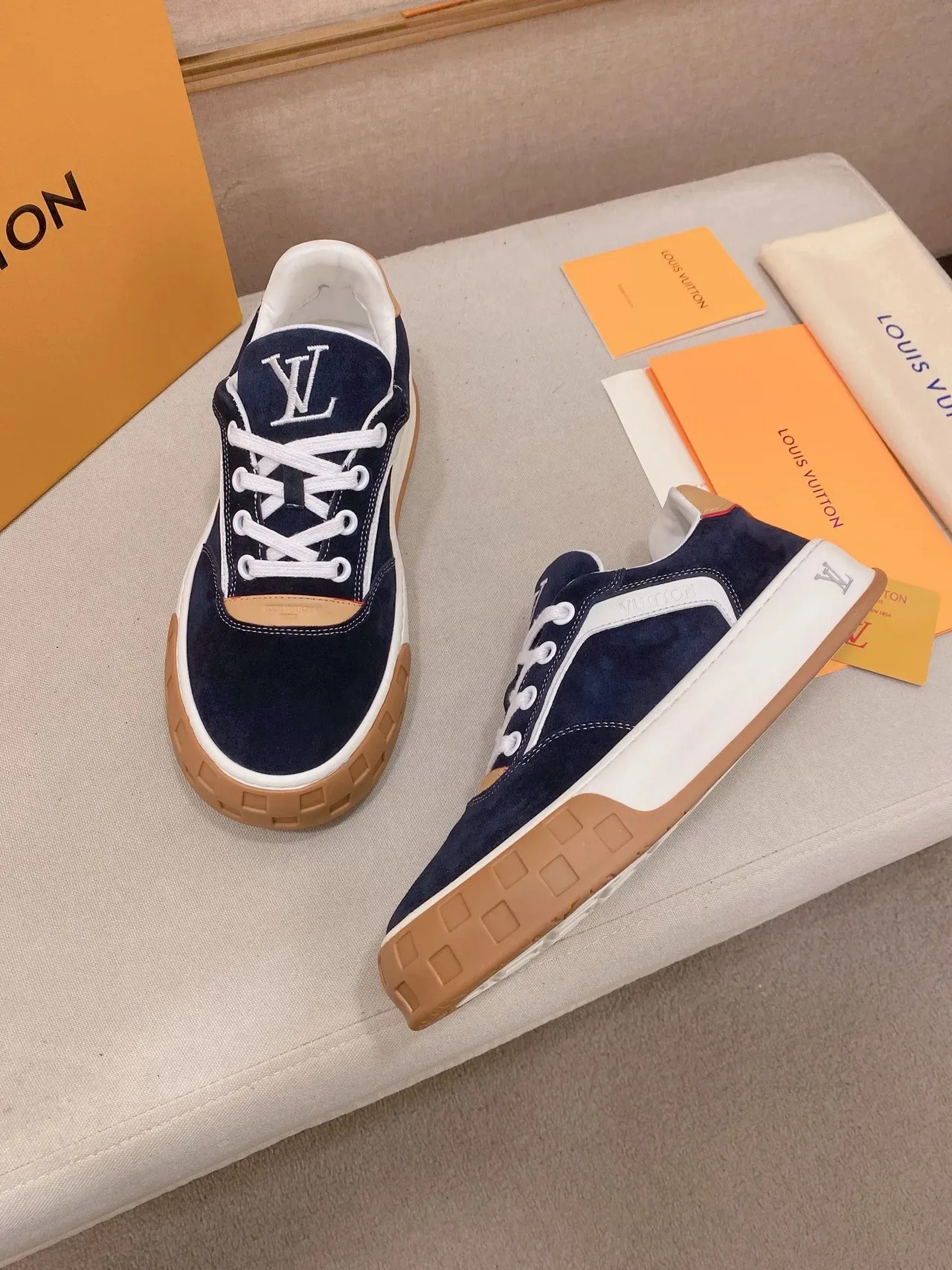 Louis Vuitton LV Trainer Navy Beige Suede Upper White Contrast Stripe Lifestyle Sneakers 7