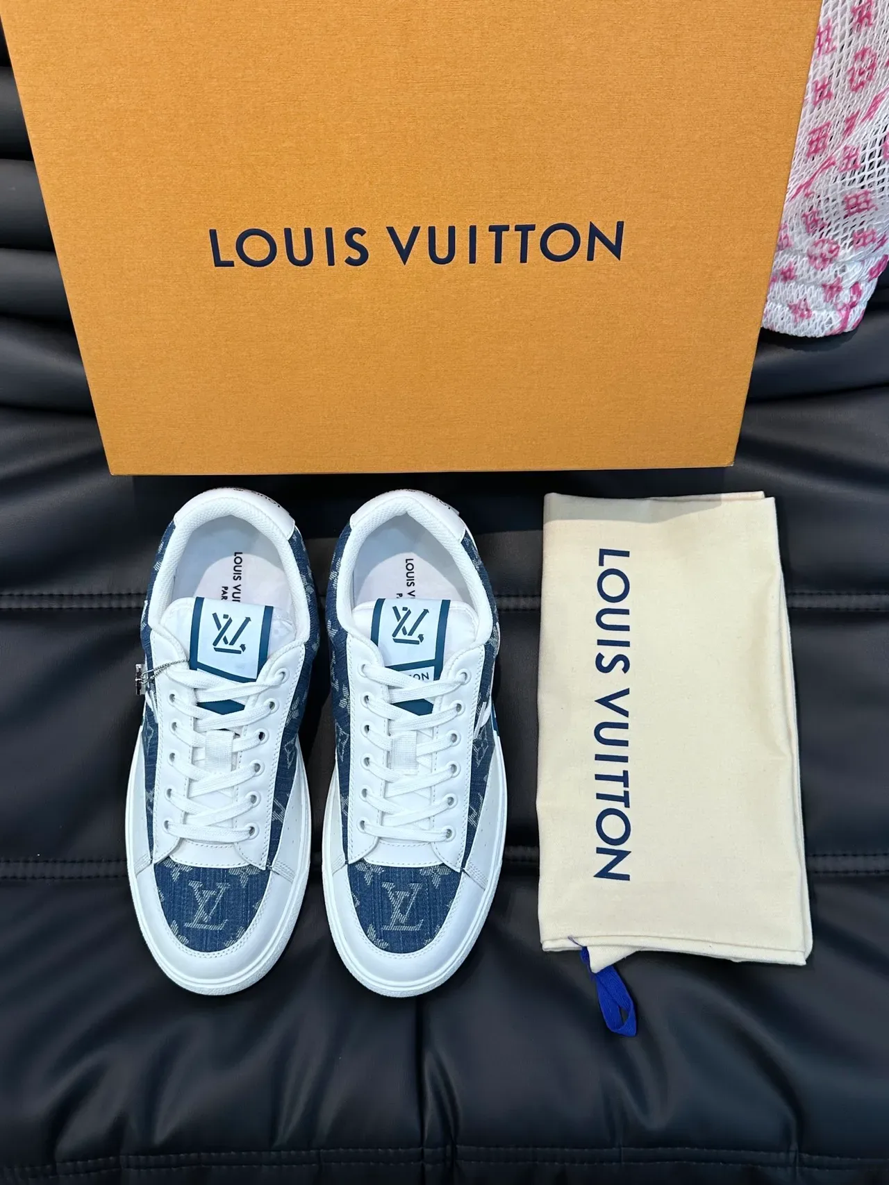লুইস ভিটন LV Trainer নেভি হোয়াইট ডিনিম-প্যানেল মনোগ্রাম লাইফস্টাইল স্নিকার 4