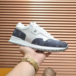 লুইস ভিটন LV Trainer White and Navy Monogram Lifestyle Sneakers