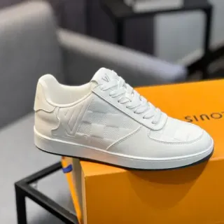 Louis Vuitton LV Trainer Blanco Negro Embossed Monogram Tablero a cuadros Panel de malla Sneakers lifestyle