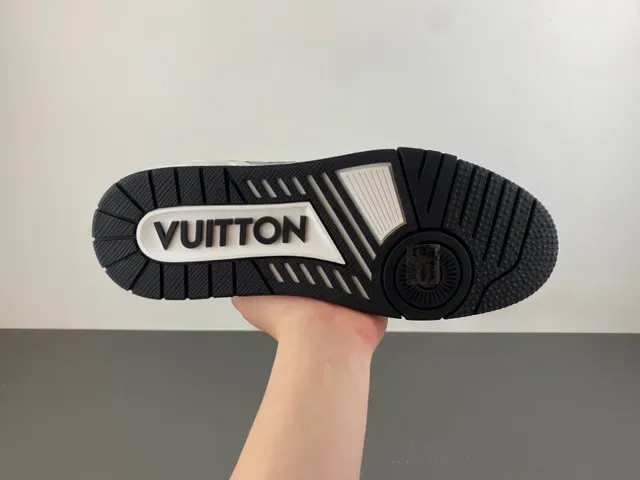Louis Vuitton LV Trainer White Black Pebbled Leather Croc-Embossed Panel Lifestyle Sneakers 9