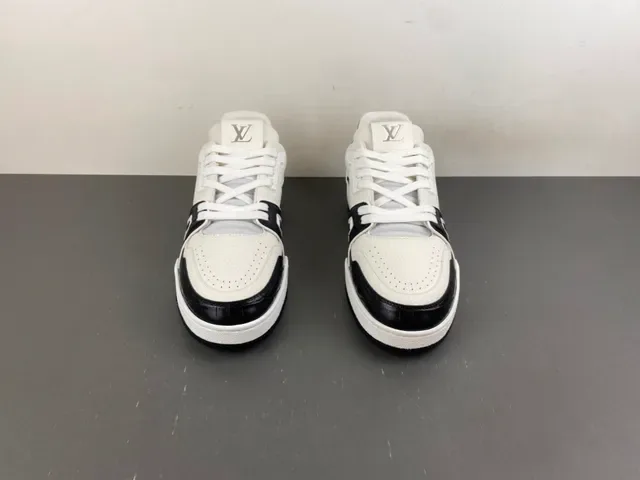Louis Vuitton LV Trainer White Black Pebbled Leather Croc-Embossed Panel Lifestyle Sneakers 11