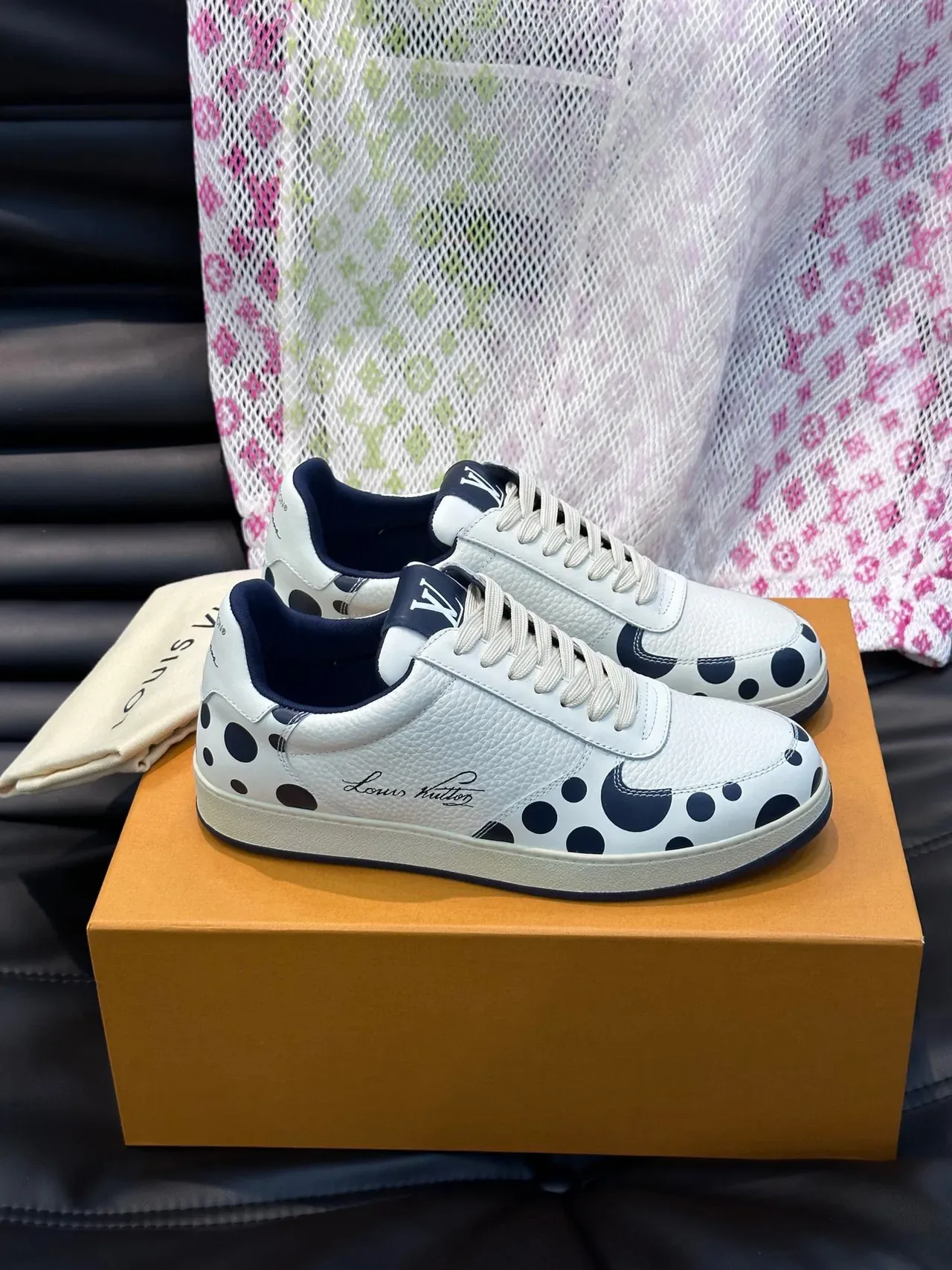 路易威登 LV Trainer 白色黑色 压纹皮革 波点图案 生活方式运动鞋 8
