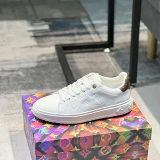Louis Vuitton LV Trainer blanco marrón monograma embosado cuero low-top lifestyle sneakers