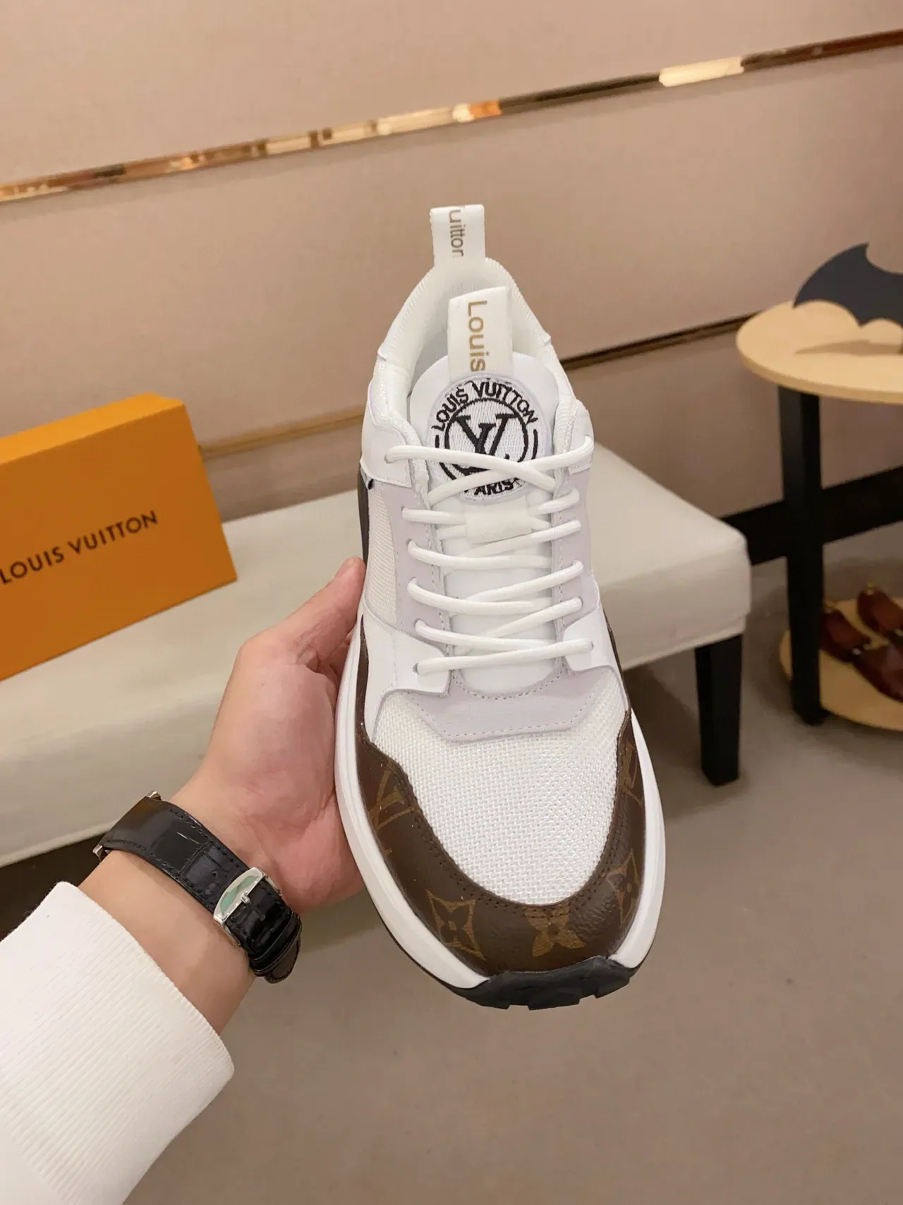 Louis Vuitton LV Trainer White Brown Monogram Canvas Mesh-Suede Hybrid Upper Lifestyle Sneakers 2