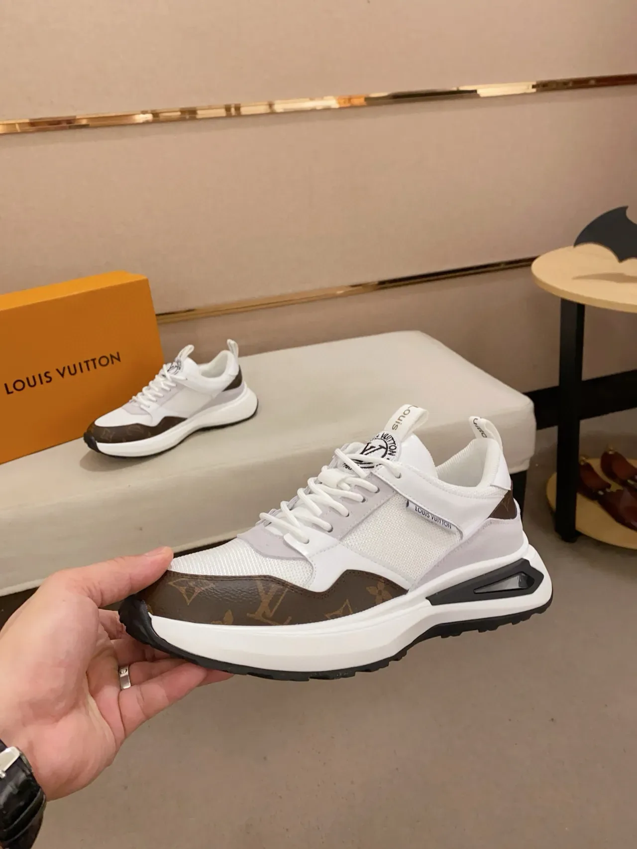 Louis Vuitton LV Trainer White Brown Monogram Canvas Mesh-Suede Hybrid Upper Lifestyle Sneakers 3