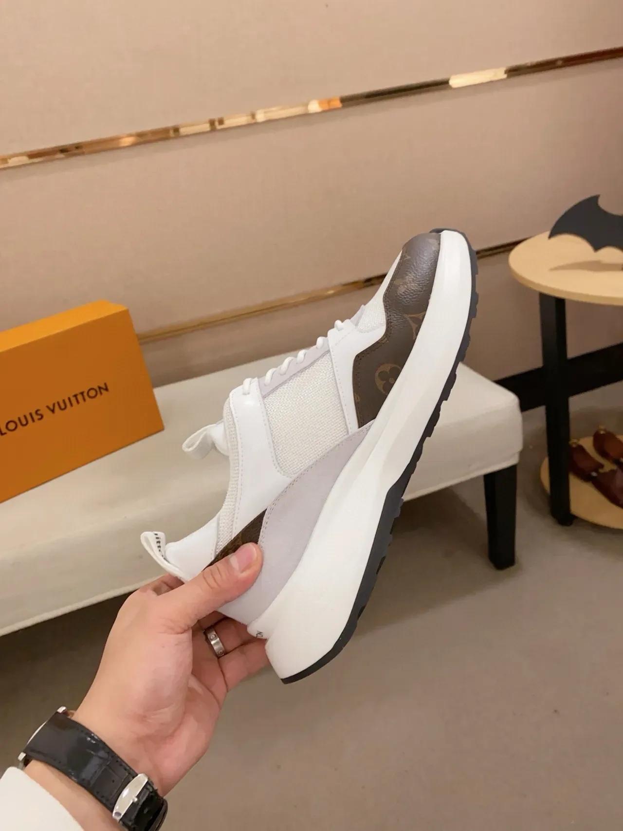 Louis Vuitton LV Trainer White Brown Monogram Canvas Mesh-Suede Hybrid Upper Lifestyle Sneakers 5