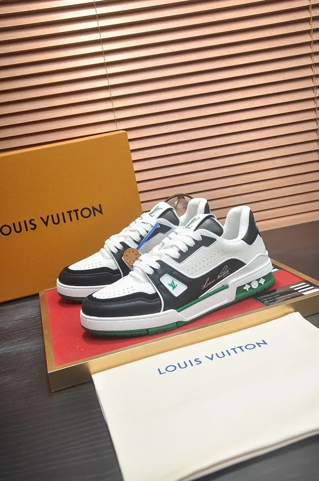 Louis Vuitton LV Trainer সাদা সবুজ লেয়ার্ড লেদার এবং সিন্থেটিক আপার স্কাল্প্টেড মিডসোল লাইফস্টাইল স্নিকার 4